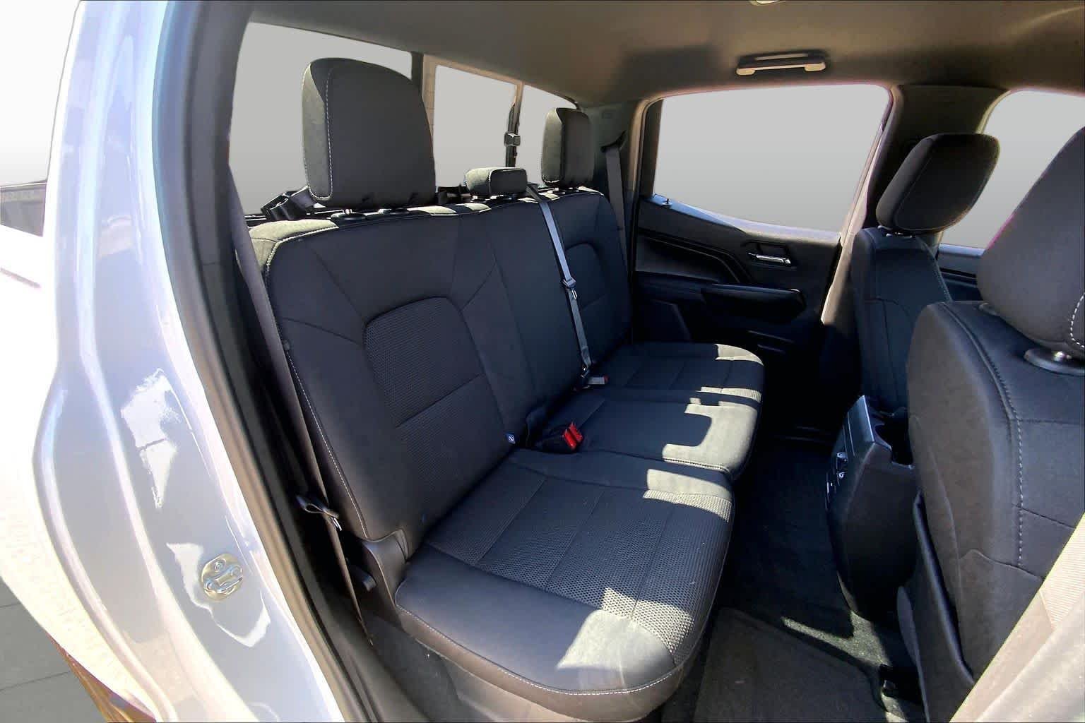 Used 2024 Summit White Chevrolet 2WD LT image 20