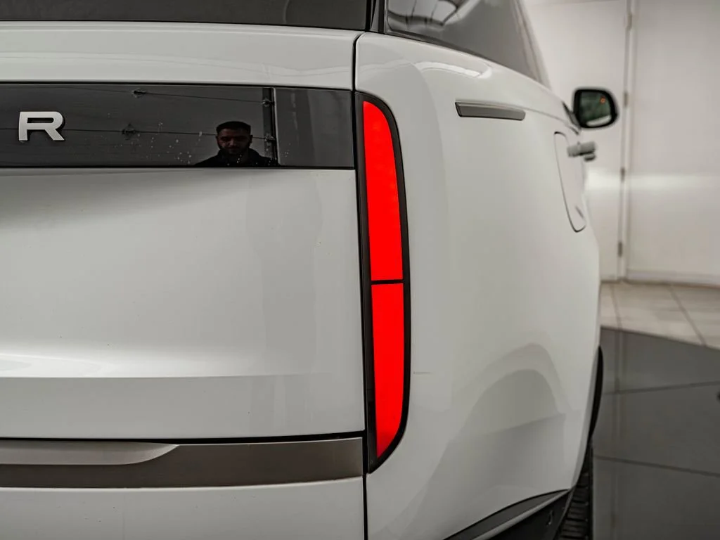 Used 2025 Fuji White Land Rover Autobiography image 14