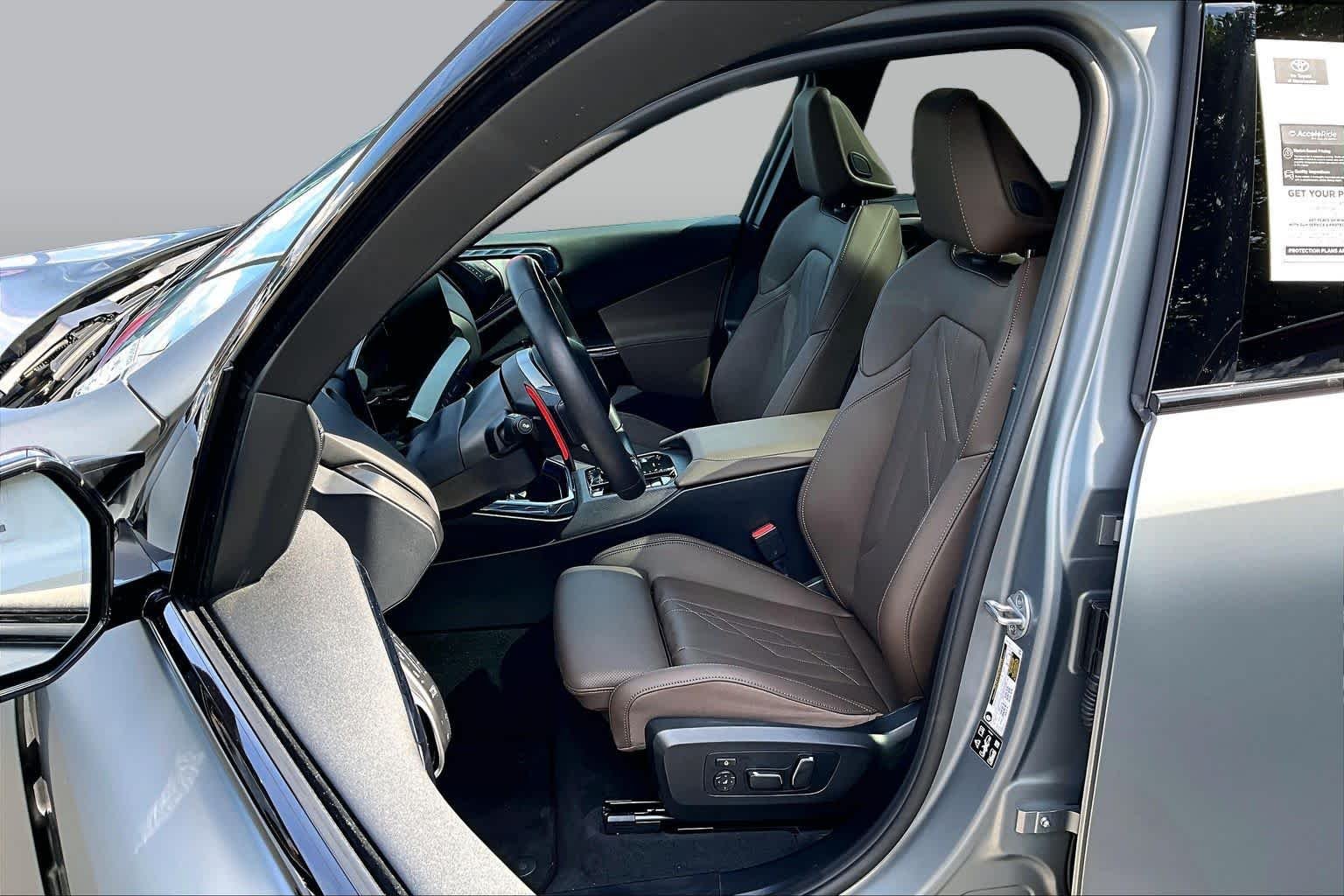 Used 2026 Frozen Pure Grey Metallic BMW M50 xDrive image 9