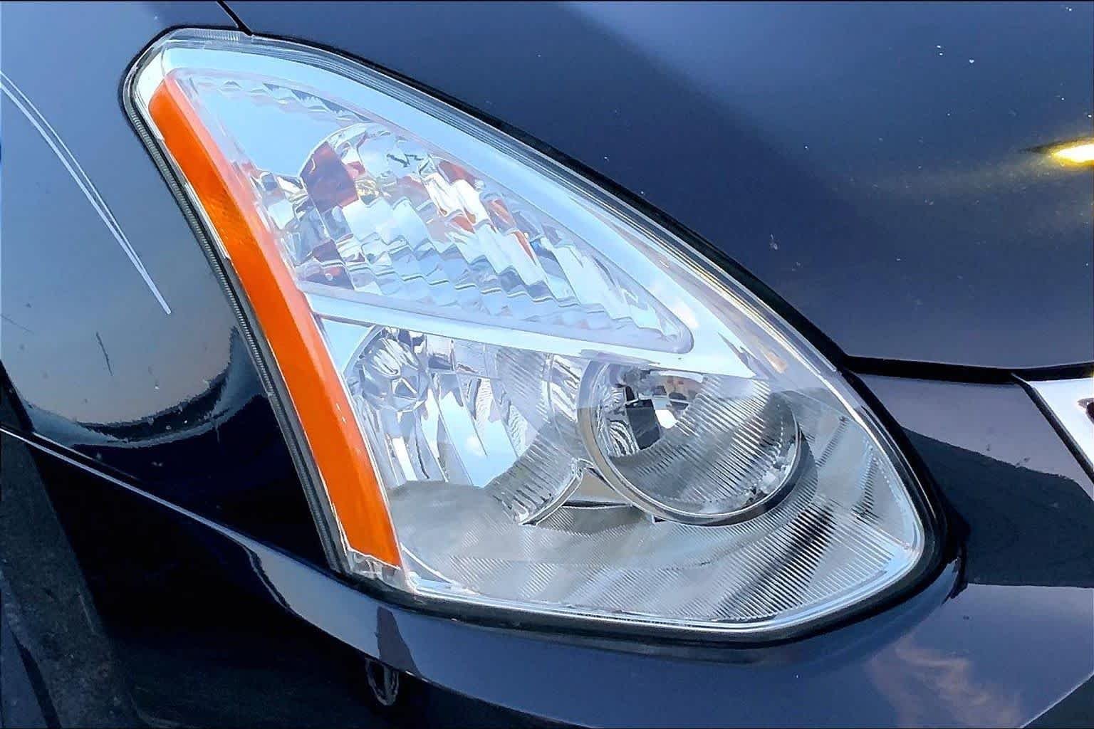 Used 2015 Super Black Nissan S image 23