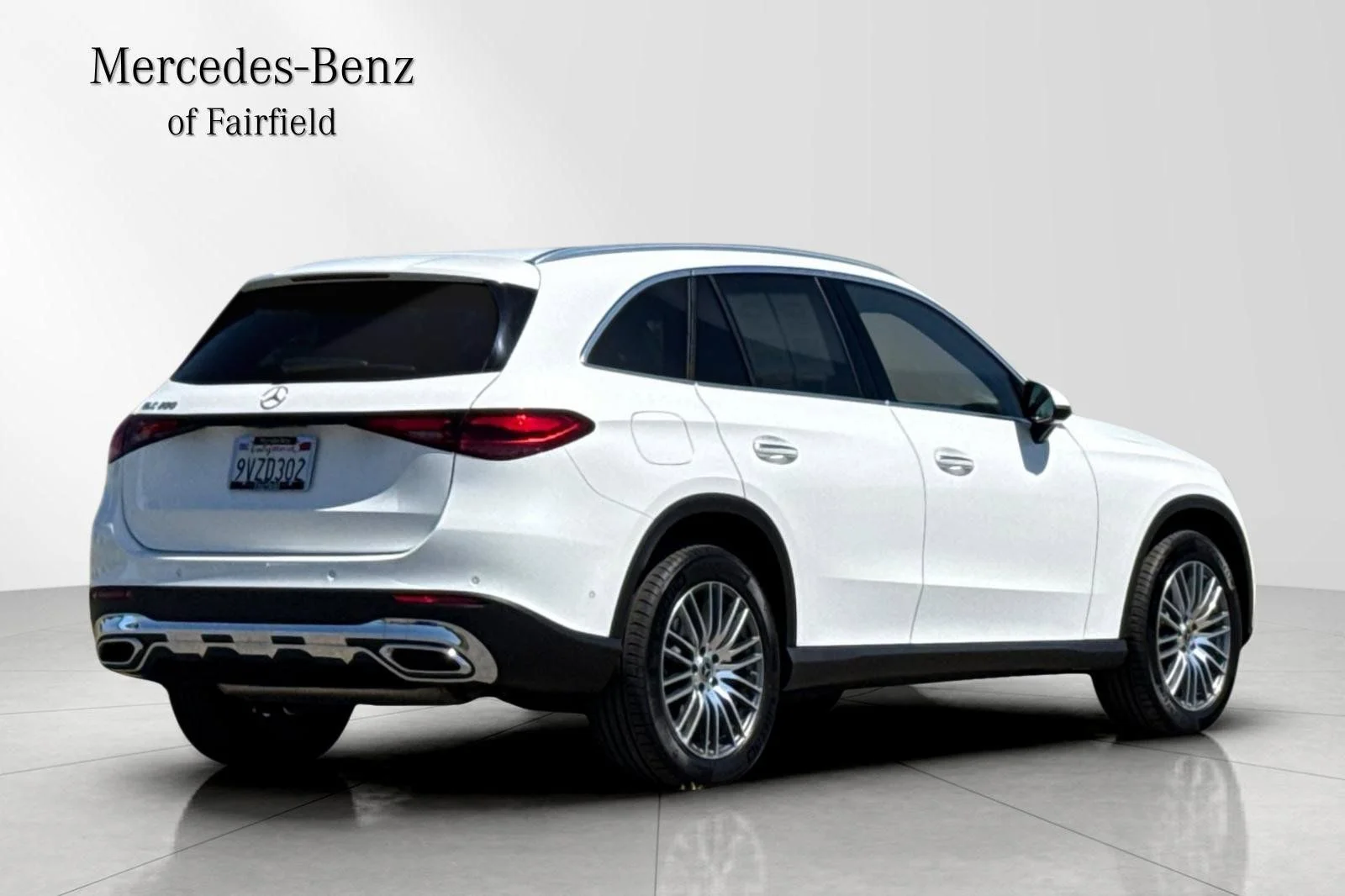 Certified Used 2026 White Mercedes-Benz GLC 300 image 2