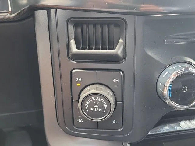 New 2026 Silver Metallic Ford Lariat image 28
