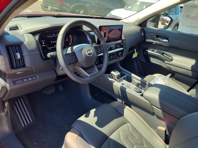 New 2026 Nissan Pathfinder Platinum