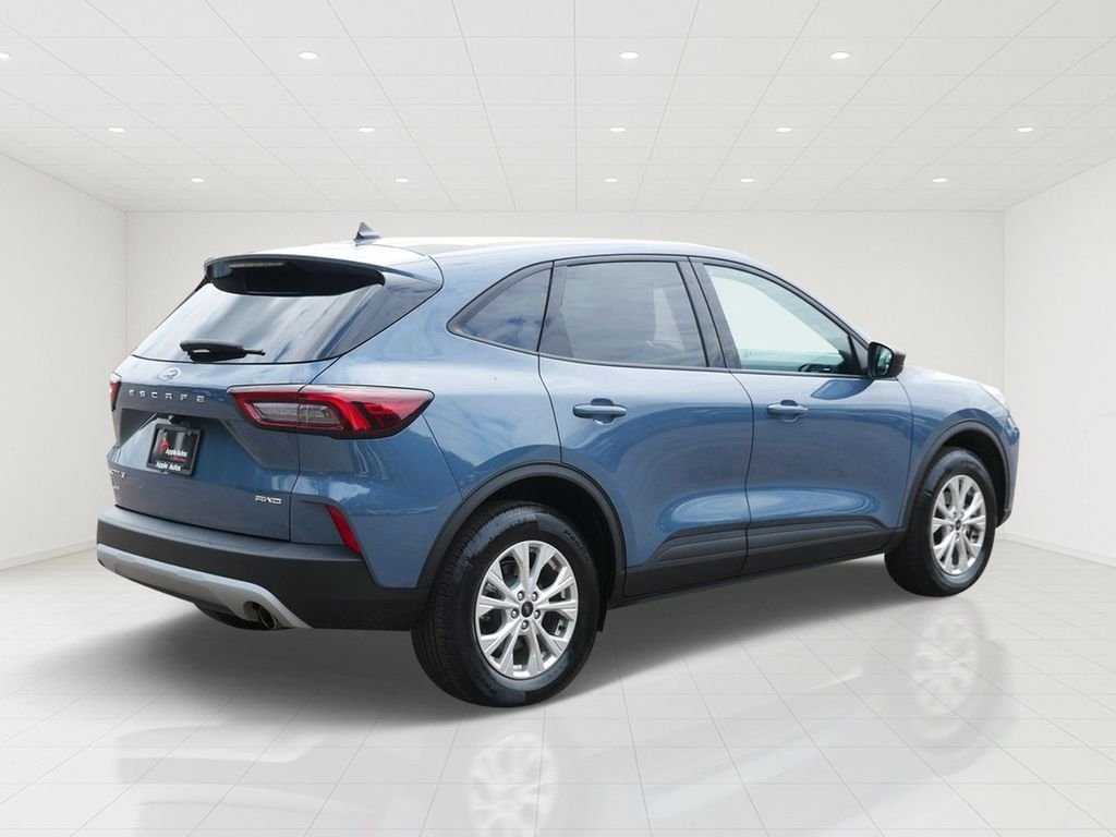 Used 2025 Blue Ford Active image 3