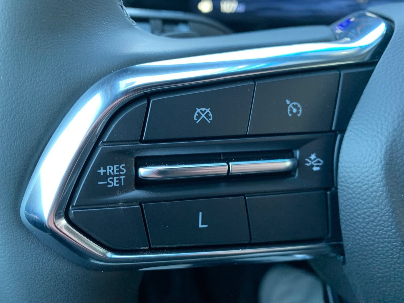 New 2026 Sterling Gray Metallic Chevrolet LT image 28