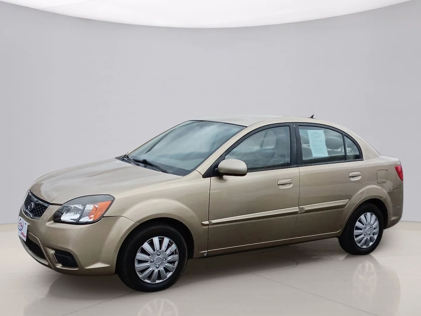 Used 2010 Gold Kia LX image 2