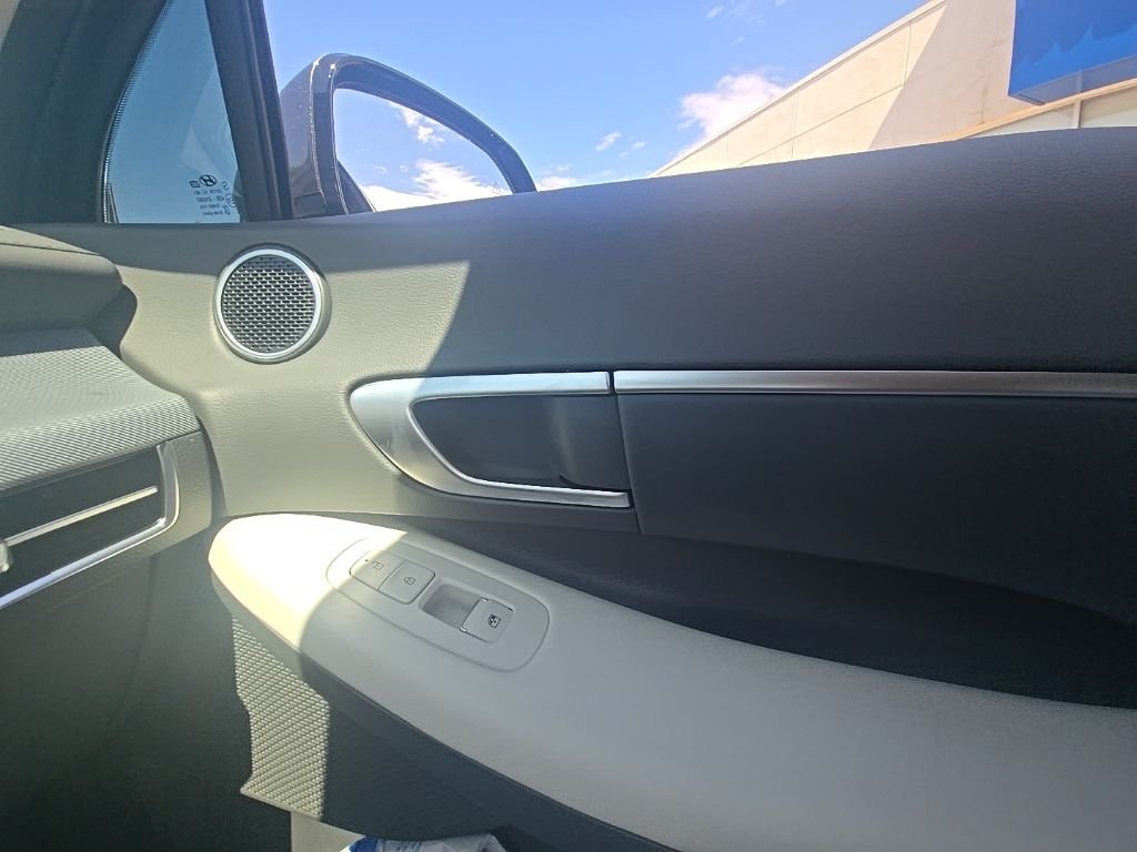 Used 2026 Gray Hyundai SEL Sport image 20