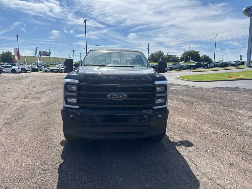 Used 2024 Black Ford XLT image 4