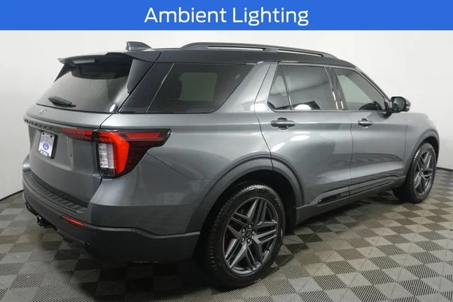 New 2026 Carbonized Gray Metallic Ford ST-Line image 17