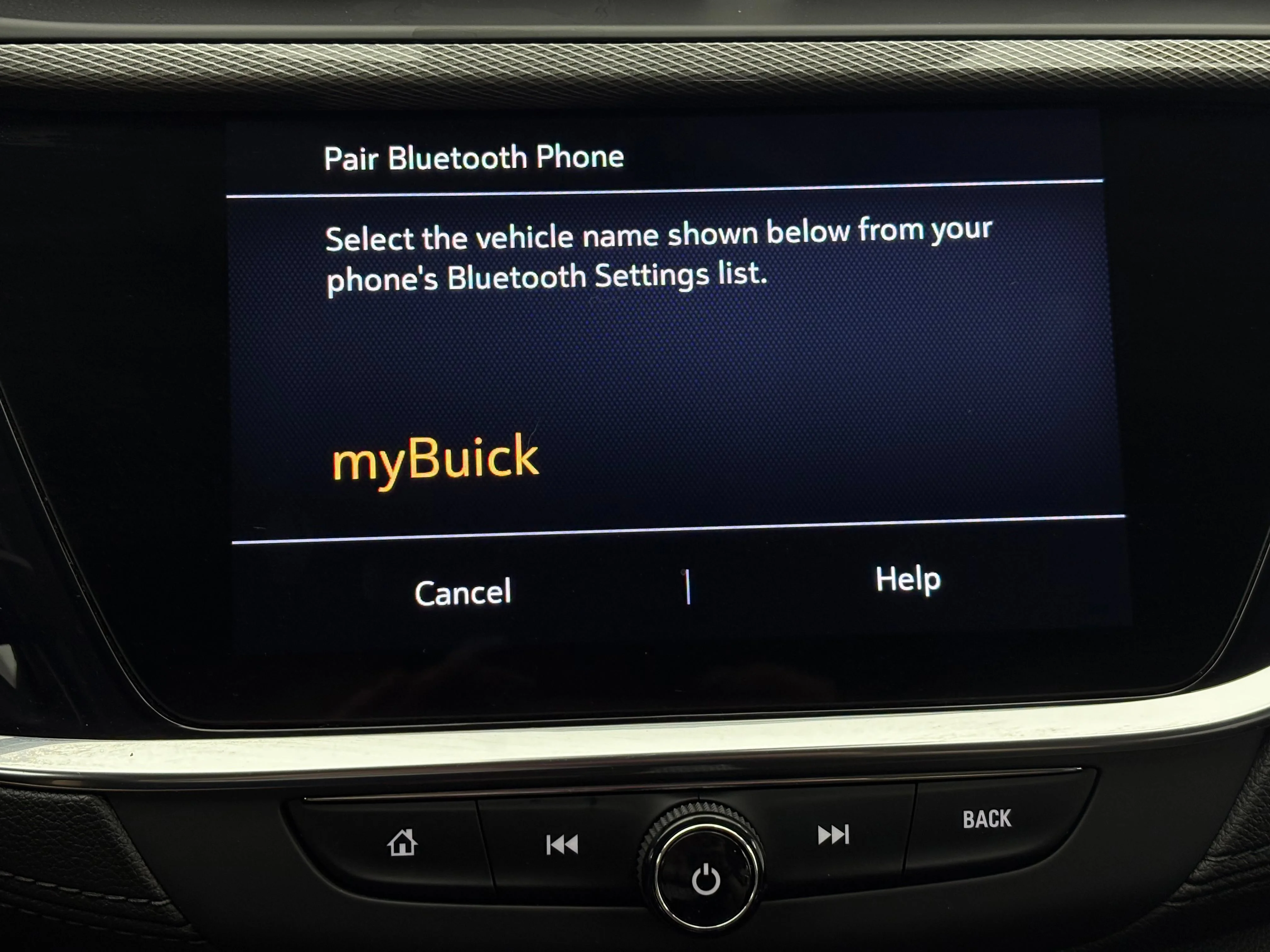 Used 2023 Summit White Buick Preferred image 22