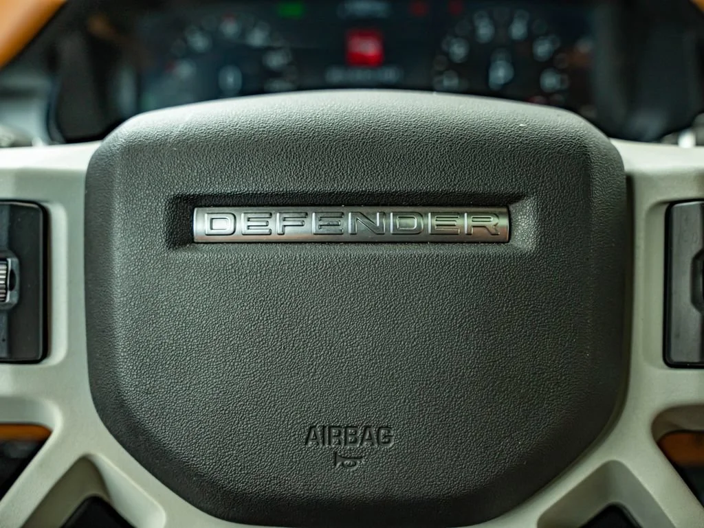 Used 2023 Pangea Green Metallic Land Rover S image 22