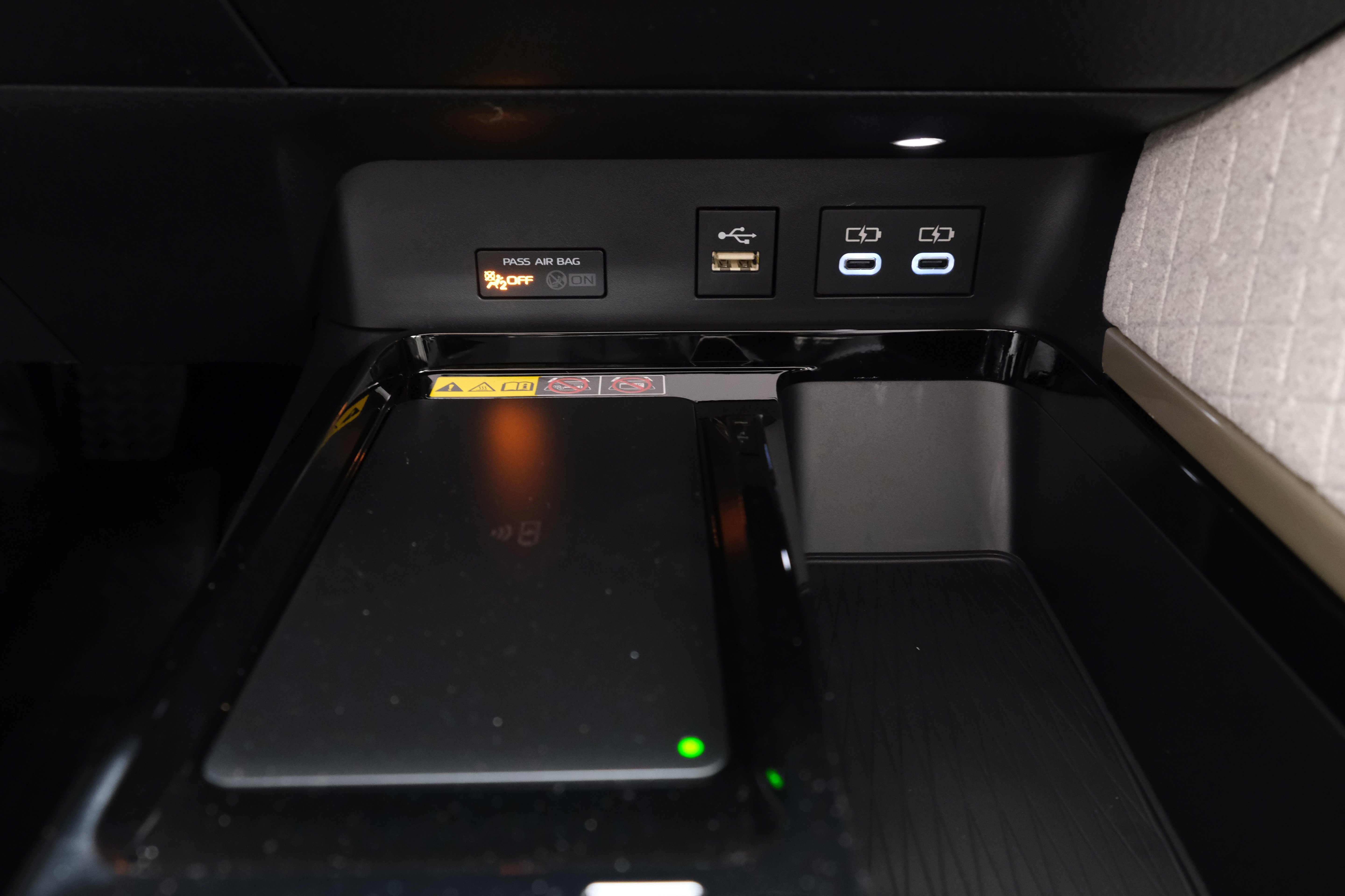 New 2026 Midnight Black Metallic Toyota  XLE AWD image 21