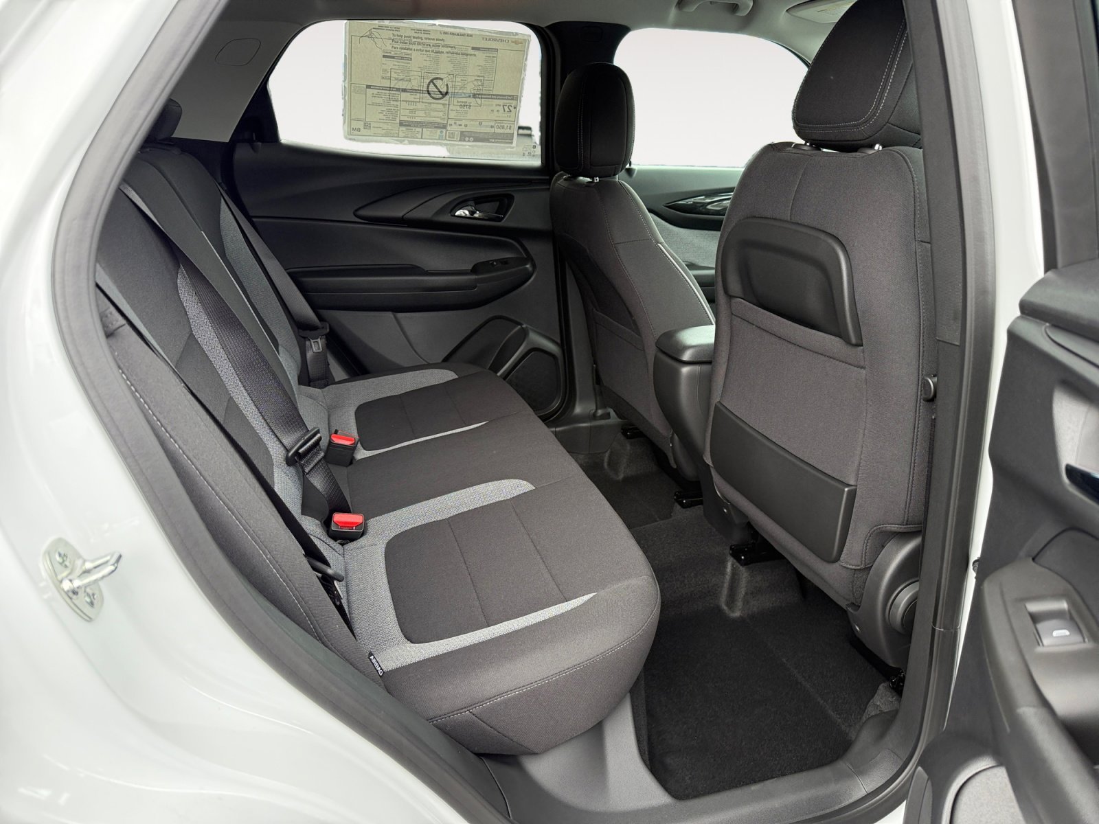New 2026 Summit White Chevrolet LT image 18