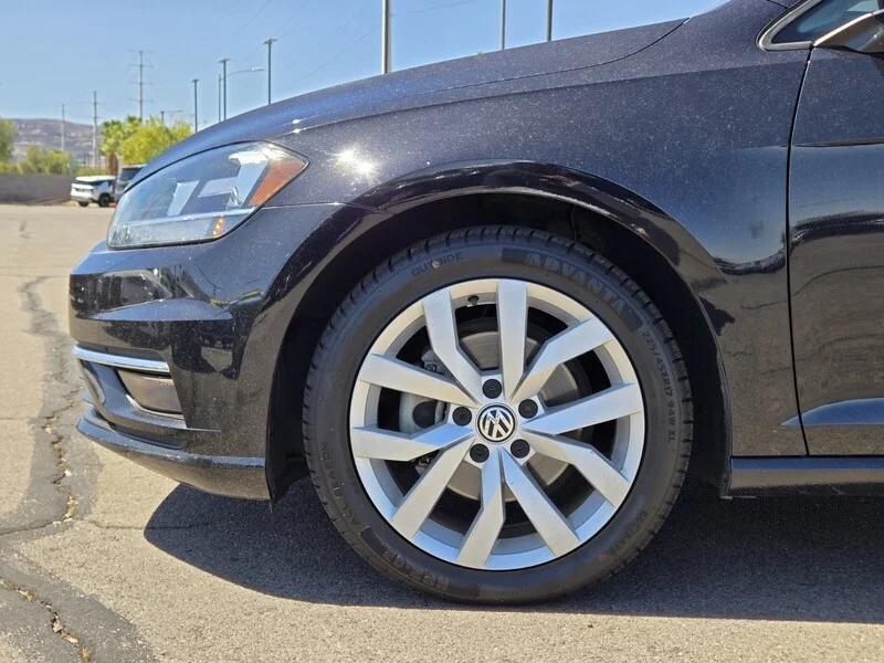 Used 2019 Deep Black Volkswagen 1.4T S AUTO image 9