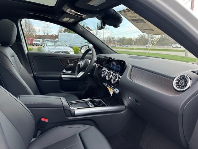 New 2026 Polar White Mercedes-Benz GLA 250 image 69