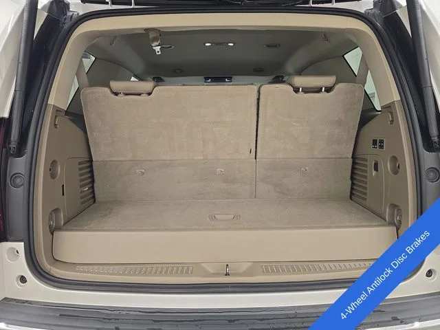 Used 2016 Iridescent Pearl Tricoat Chevrolet LTZ image 18