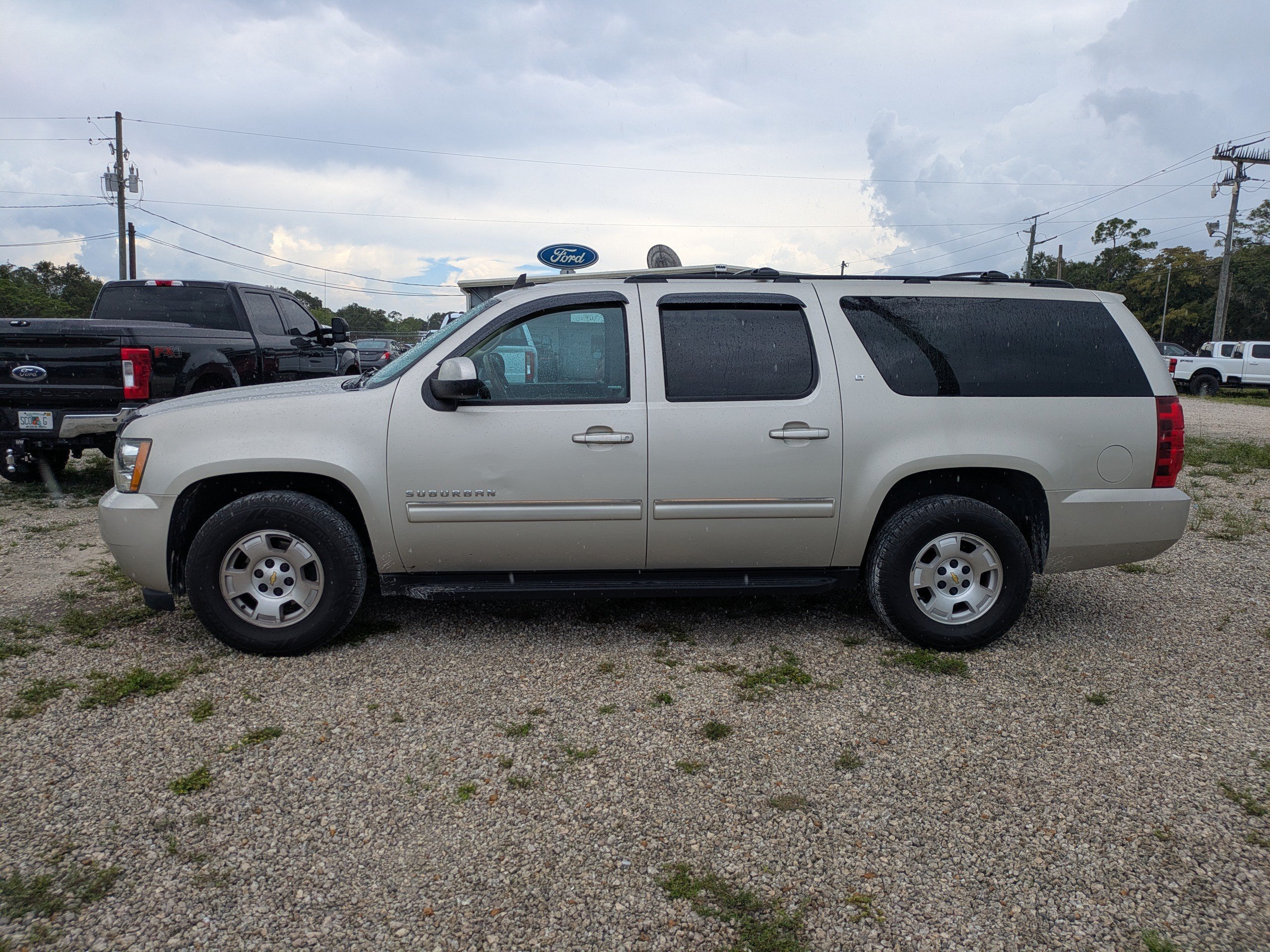 Used 2014 Champagne Silver Metallic Chevrolet LT image 7
