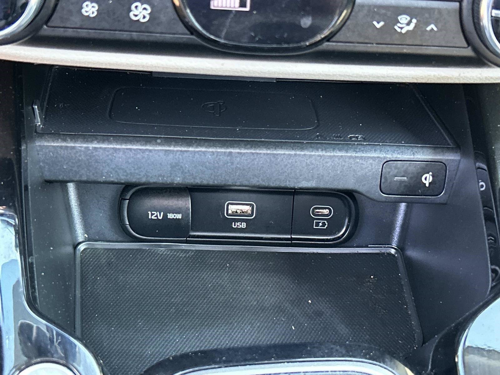 Used 2024 Fusion Black Kia EX image 33