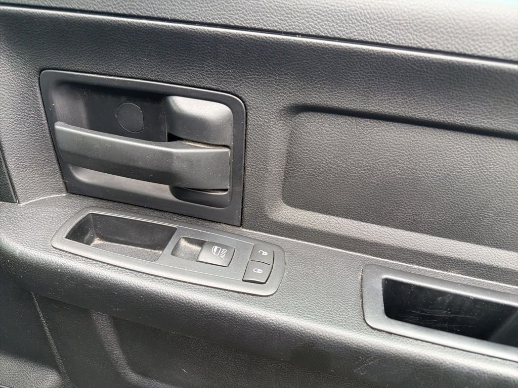 2016 RAM Ram 1500 Pickup Tradesman - Photo 19