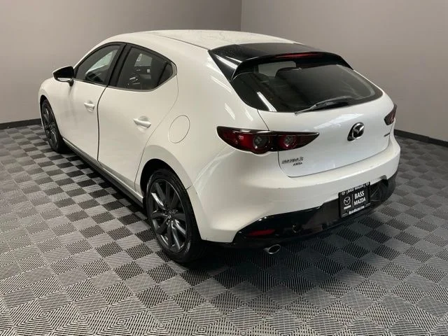 Used 2019 White Mazda Base image 9