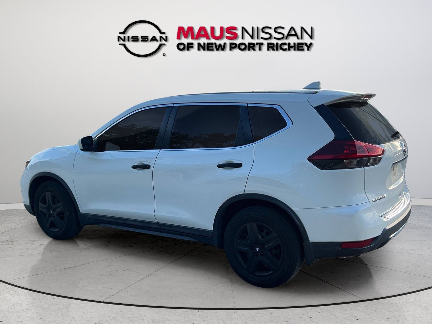 Certified Used 2020 White Nissan S image 6