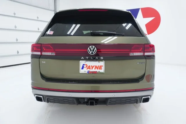 New 2026 Avocado Green Pearl Volkswagen 2.0T Peak Edition image 6