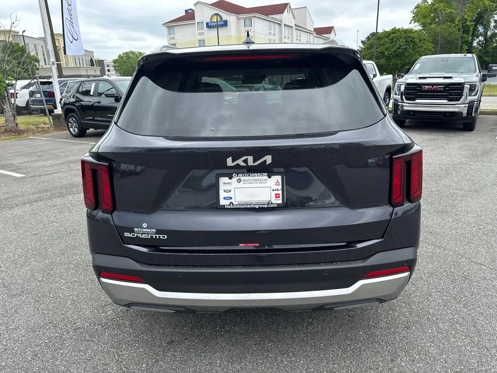 New 2025 Gray Kia S image 4