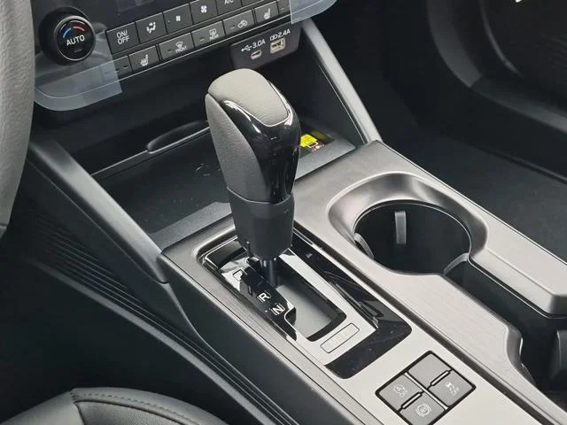 New 2026 CRYSTAL WHITE PEARL Subaru Premium image 38