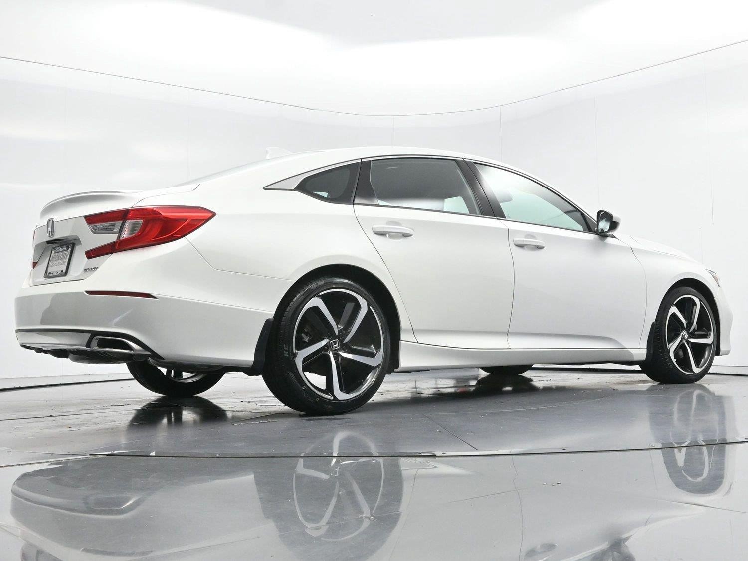 Used 2020 Platinum White Pearl Honda Sport image 47