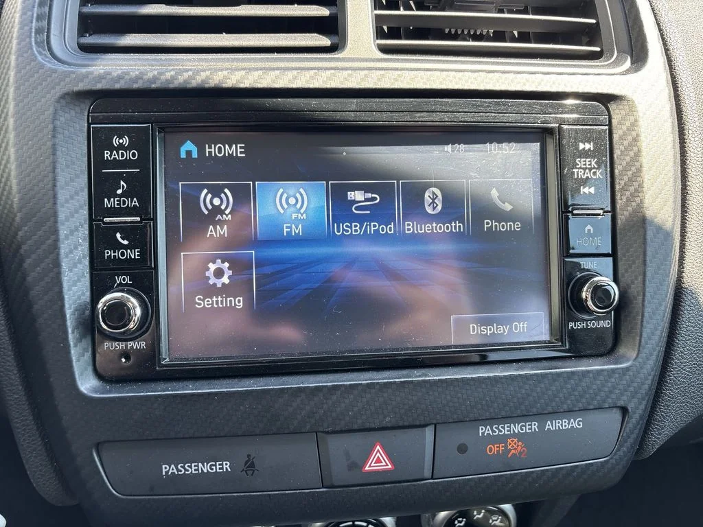 Used 2024 Silver Mitsubishi 2.0 ES image 19