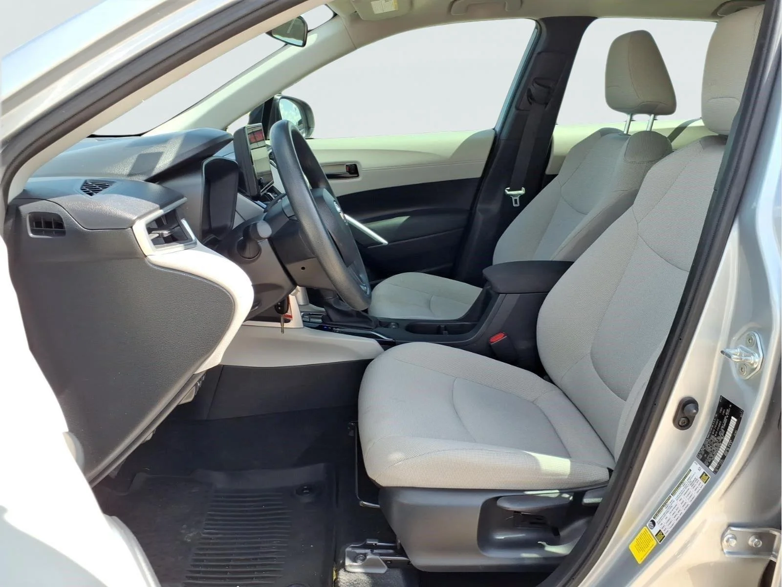 Used 2024 Sonic Silver Toyota L image 17