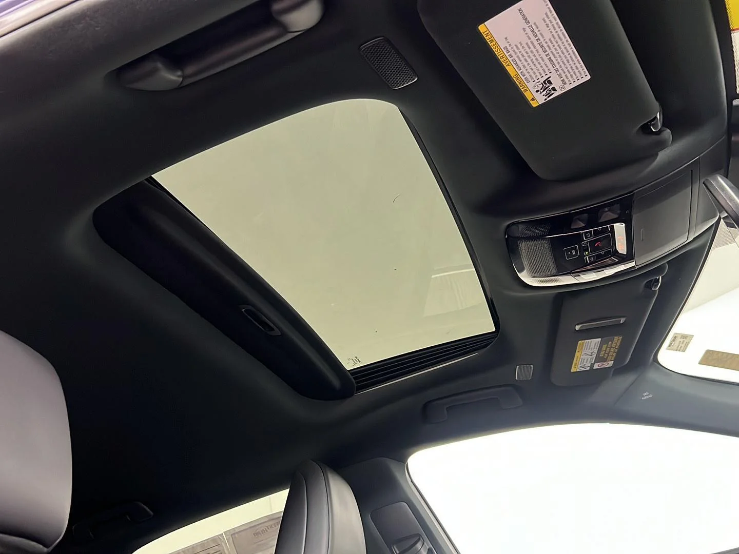 Used 2024  Lexus RX 350 image 3