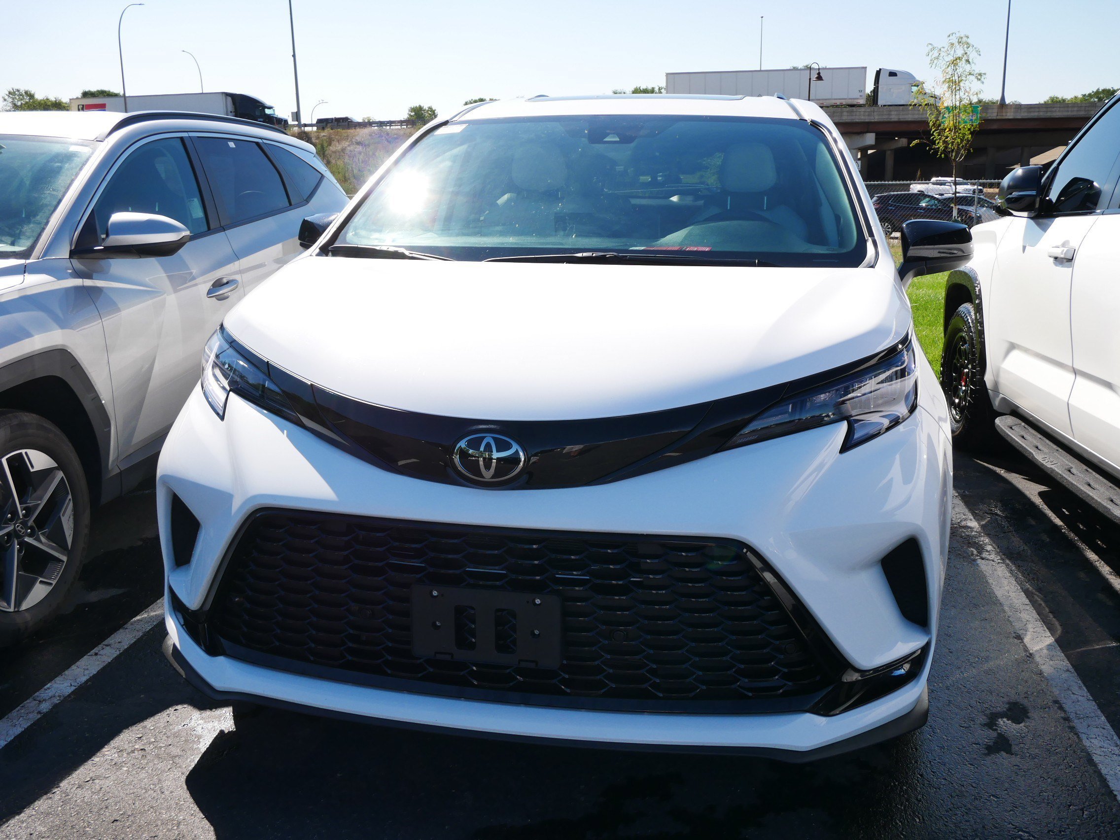Certified 2026 Toyota Sienna XSE with VIN 5TDXRKEC9TS313326 for sale in Brooklyn Center, Minnesota