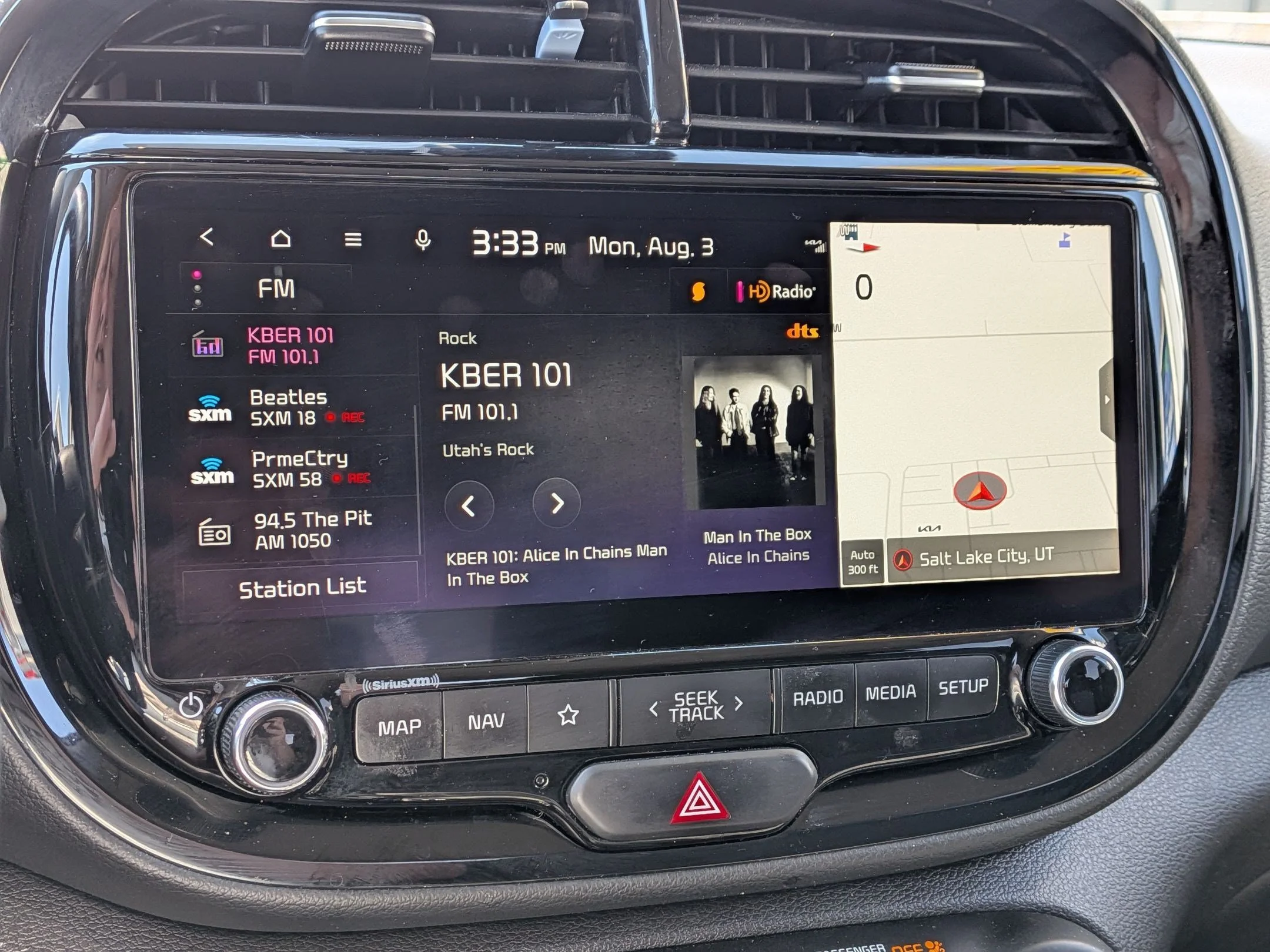 Used 2023 Gravity Gray Kia EX image 20
