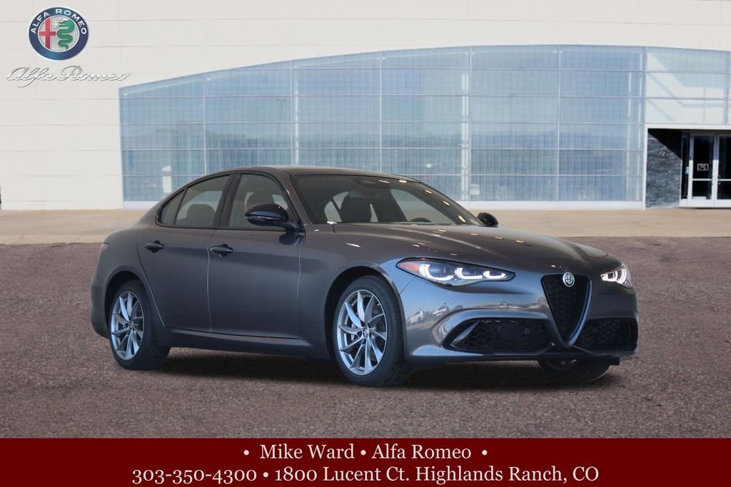 2025 Alfa Romeo Giulia Base - Photo 8