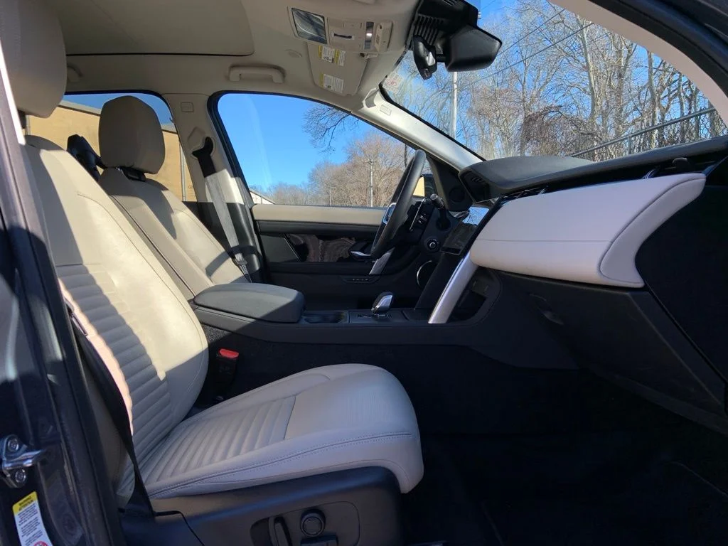 Certified Used 2025 Blue Land Rover S image 15