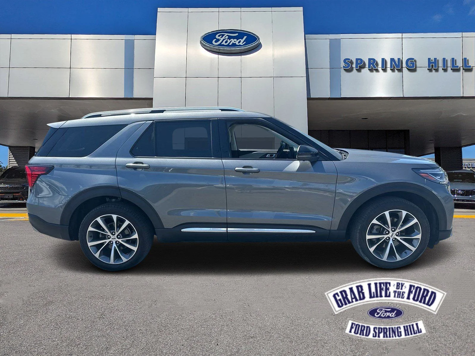 2025 Ford Explorer Platinum 4WD (PL535)'s photo