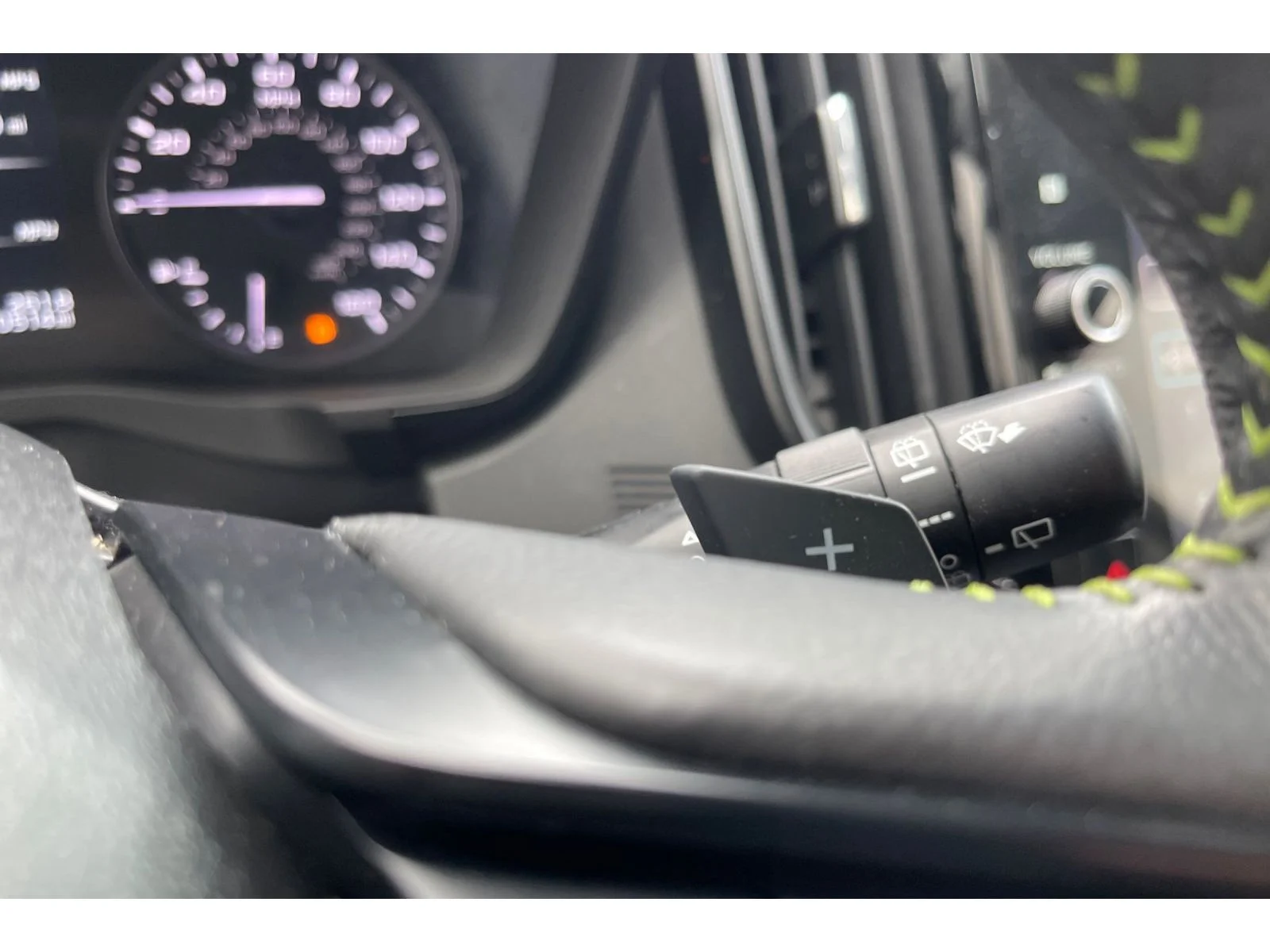 Used 2024 Magnetite Gray Metallic Subaru Onyx Edition image 37