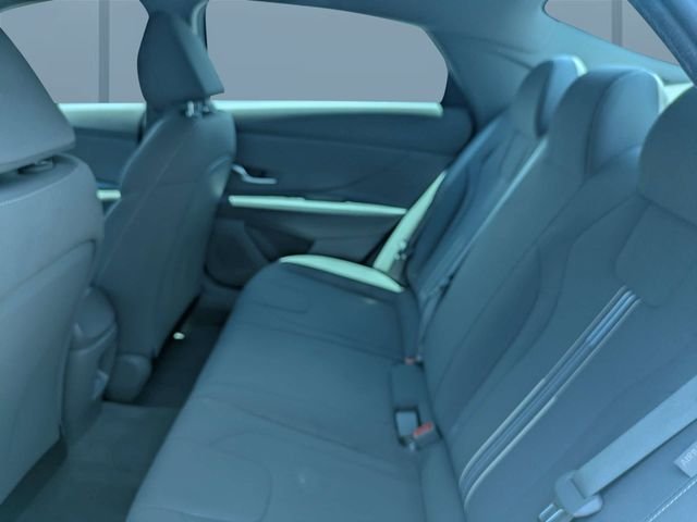 Used 2024 White Hyundai SEL image 12