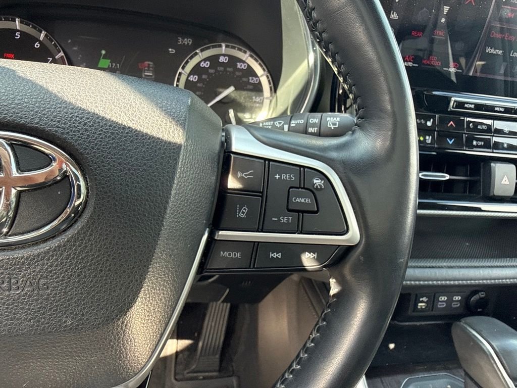 Used 2022 Midnight Black Metallic Toyota Platinum image 11