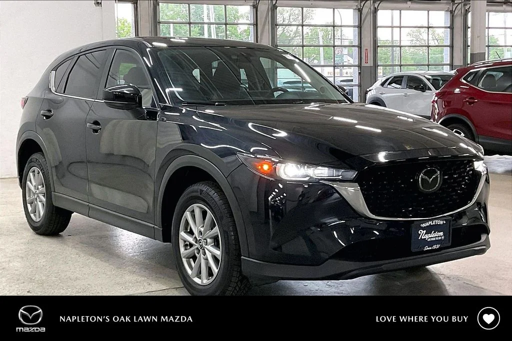 2023 Mazda CX-5 S Select Package Auto AWD's photo