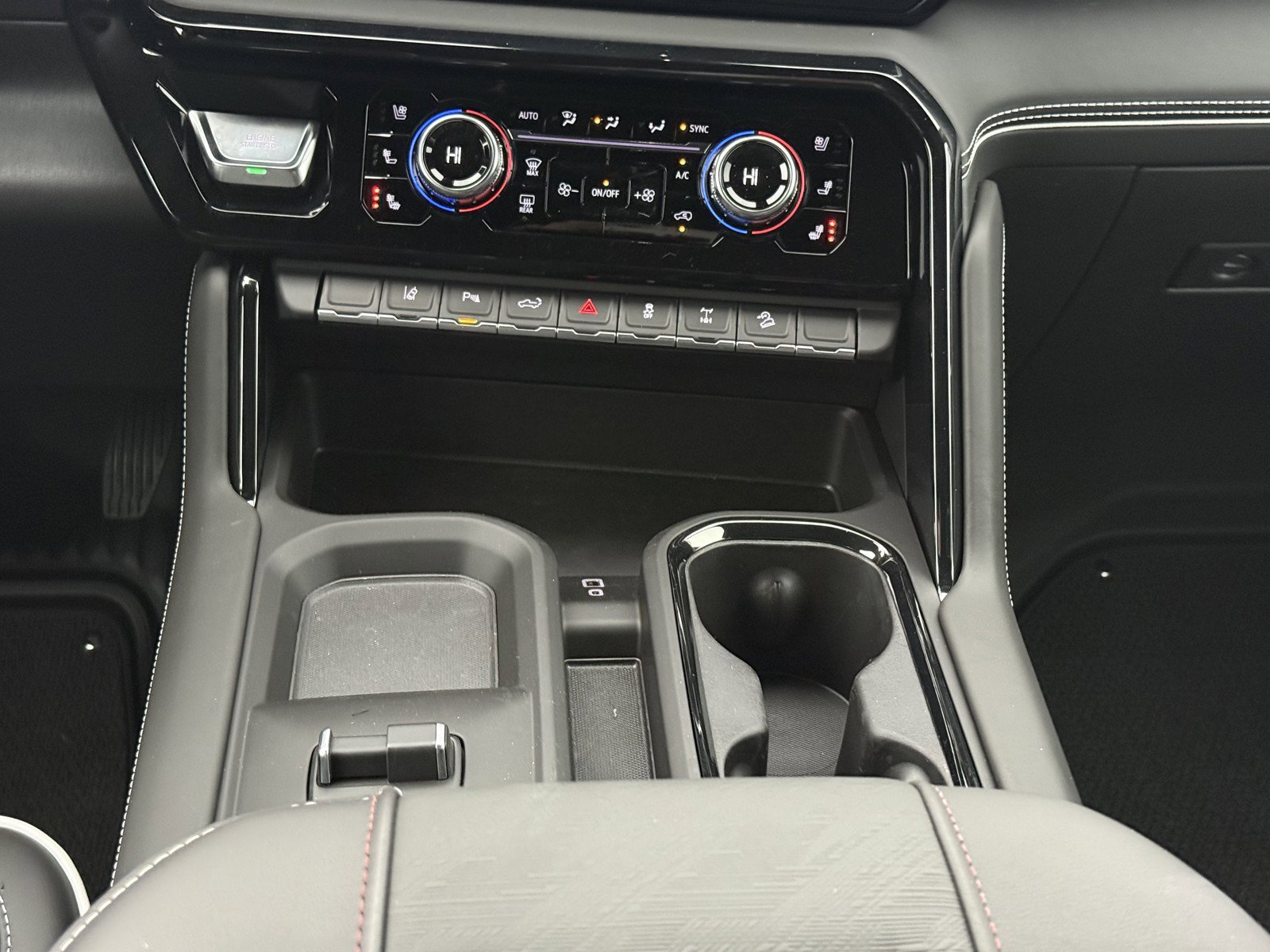2026 GMC Sierra 2500HD AT4X - Photo 18