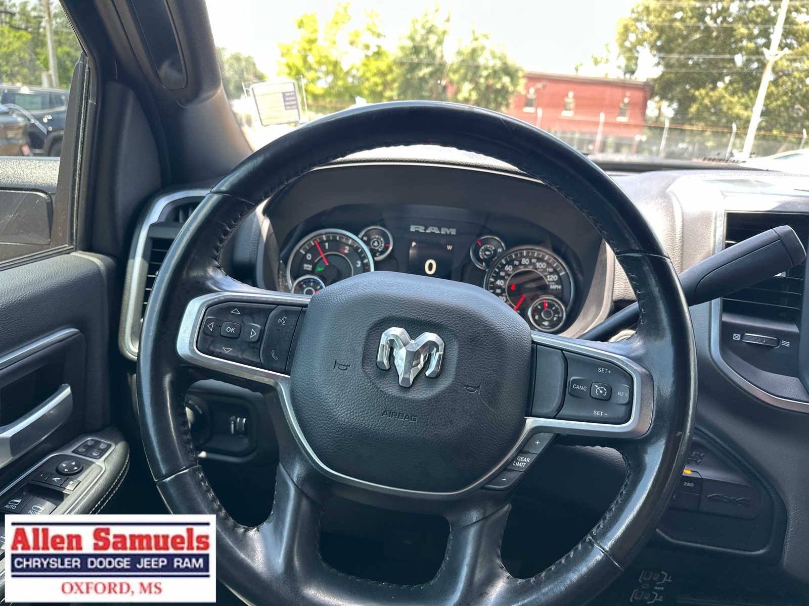 Used 2024 Delmonico Red Pearlcoat Ram Big Horn image 27
