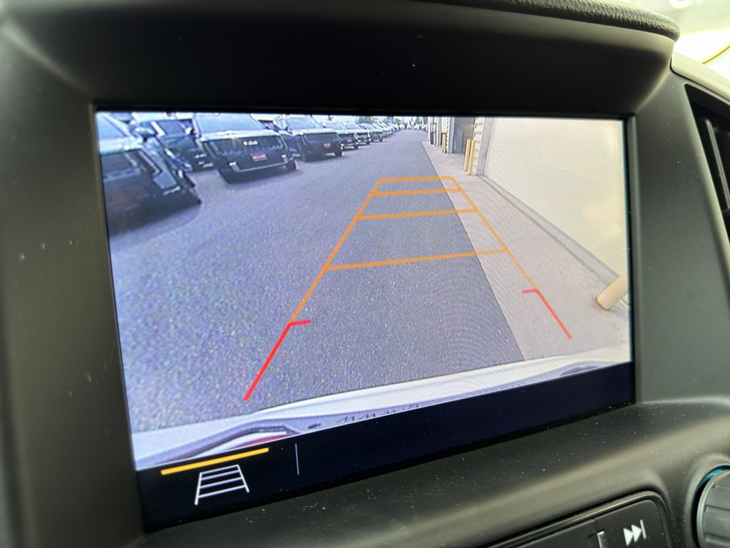 Used 2020 Summit White GMC SLE image 20