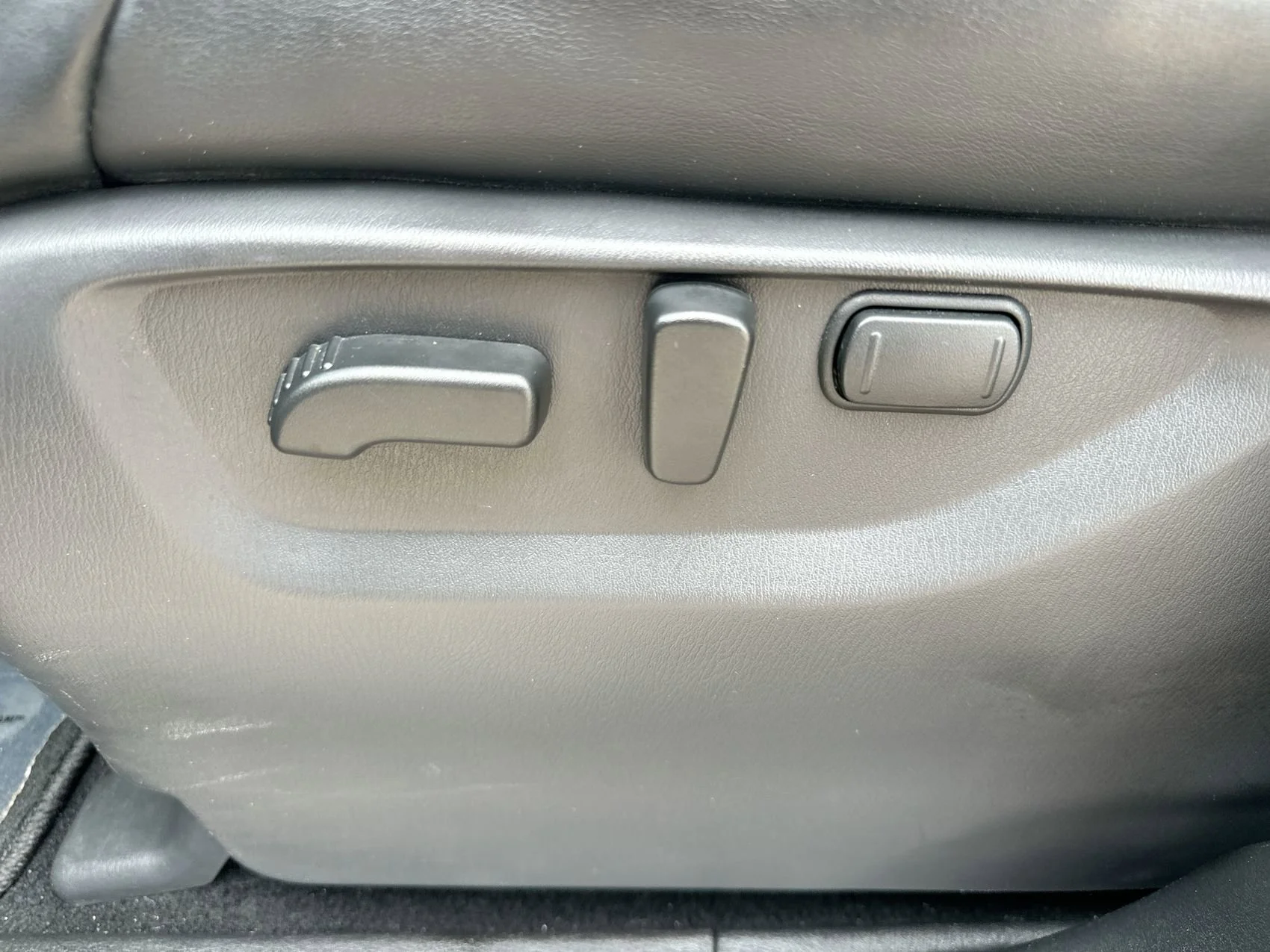 Used 2024 Anthracite Gray INFINITI LUXE image 12