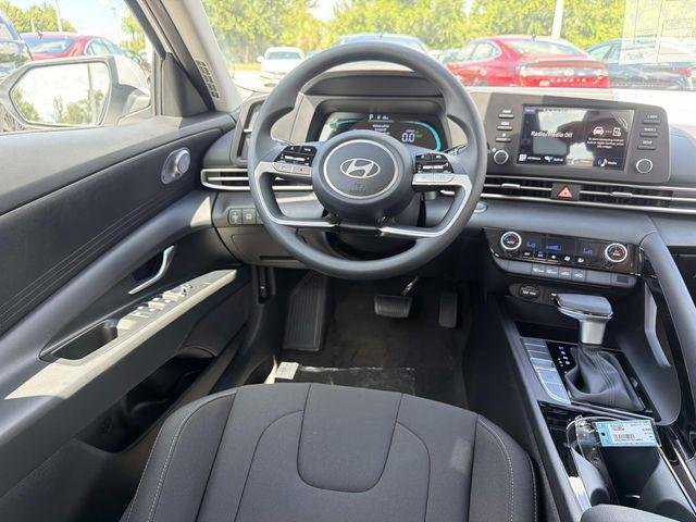 New 2026 White Hyundai Blue image 20
