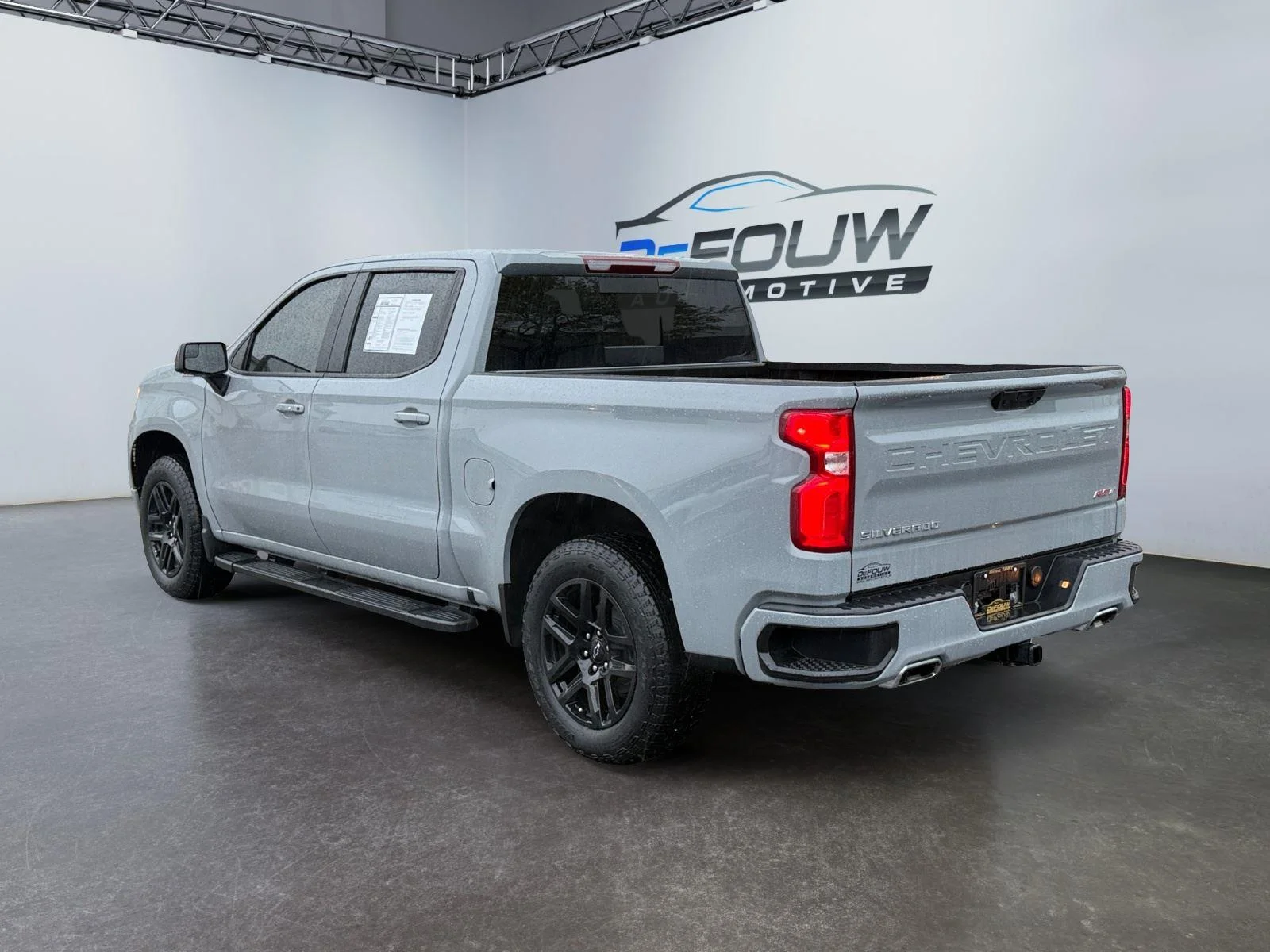 Used 2024 Slate Gray Metallic Chevrolet RST image 5