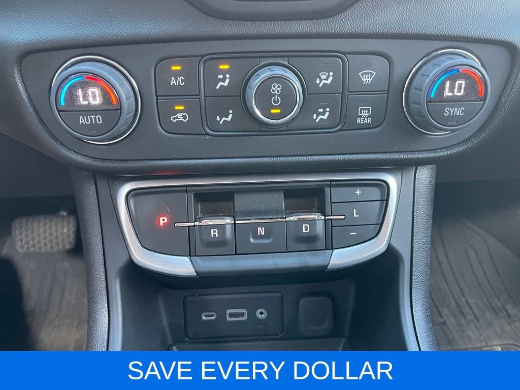 Used 2024 White GMC SLE image 11