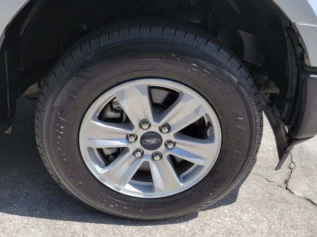 Used 2019 Silver Ford XLT image 11
