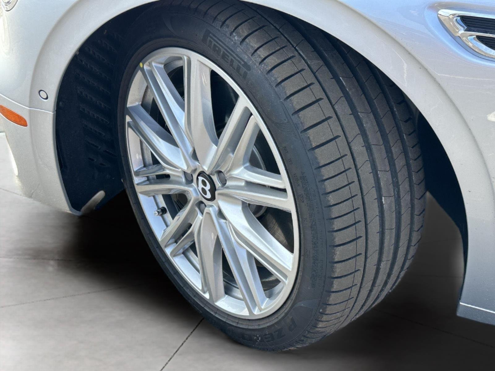 2026 Bentley Flying Spur - Photo 71